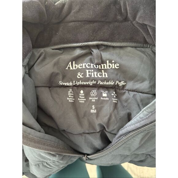 Abercrombie & Fitch Stretch Lightweight Hooded Puffer Jacket Black Small - Picture 8 of 8